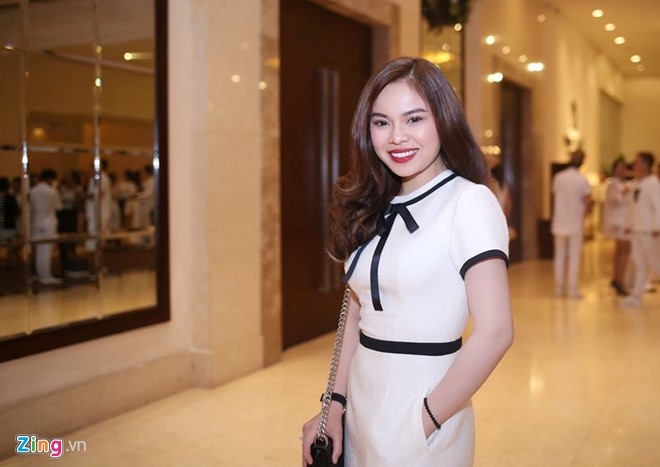 Dam Vinh Hung moi 700 nguoi o showbiz toi sinh nhat hinh anh 11