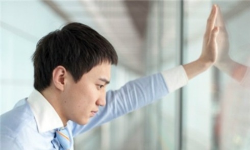Mới đi làm bạn gái tôi đã vào khách sạn nhiều lần với đồng nghiệp