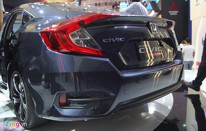 Anh thuc te Honda Civic the he moi dau tien o Viet Nam hinh anh 4