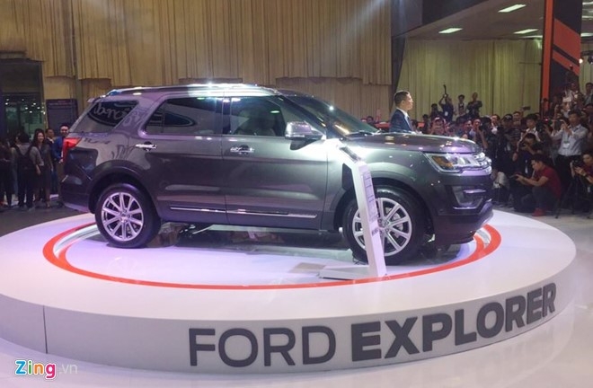 Ford Explorer ra mat o Viet Nam voi gia gan 2,2 ty dong hinh anh 1