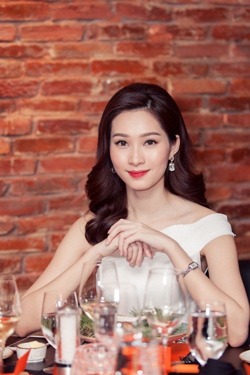 ha tang qua doi gian di doi lap ha ho sexy tai su kien - 13