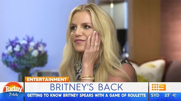 britney-spears-hao-hung-khi-brad-pitt-da-doc-than-1