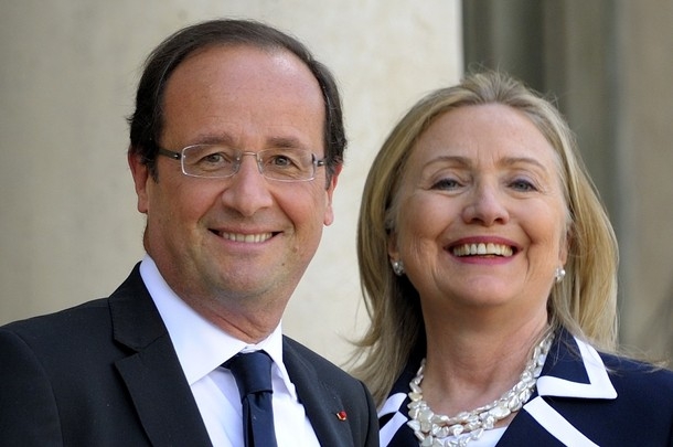 Tổng thống Pháp Francois Hollande và bà Hillary Clinton (Ảnh: Guardian)