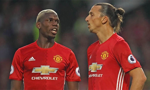 ibrahimovic-pogba-bi-che-thieu-tinh-than-dong-doi-o-man-utd