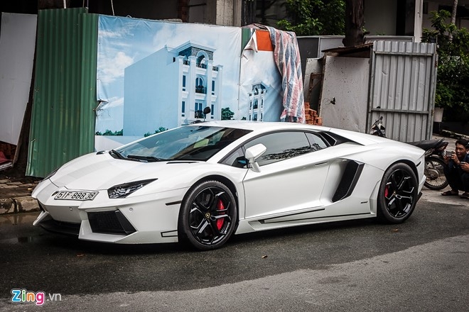 Sieu xe cua Cuong Do La tu hop bo doi Lamborghini Aventador hinh anh 4