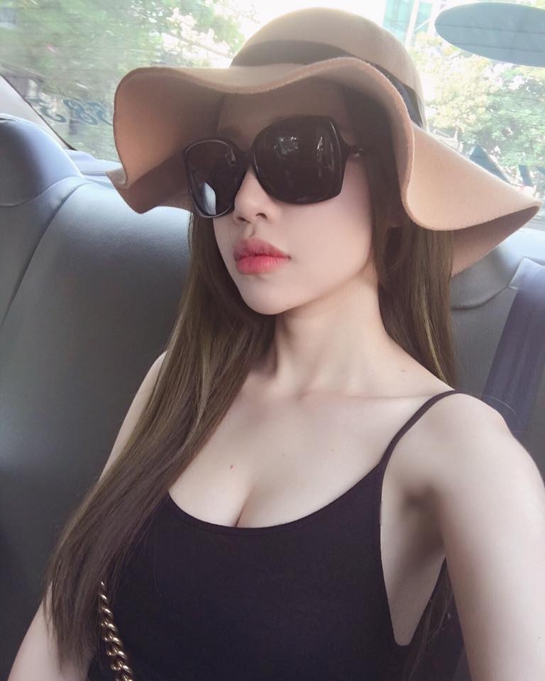 khong can bikini cung it nguoi vuot duoc nguc “khung” cua elly tran hinh anh 15