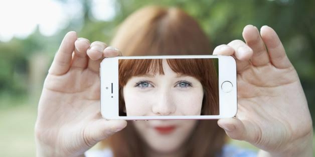 chụp ảnh tự sướng, cô đơn, selfie, bệnh tâm thần, tự ti, ngoại hình, xu hướng, giới trẻ