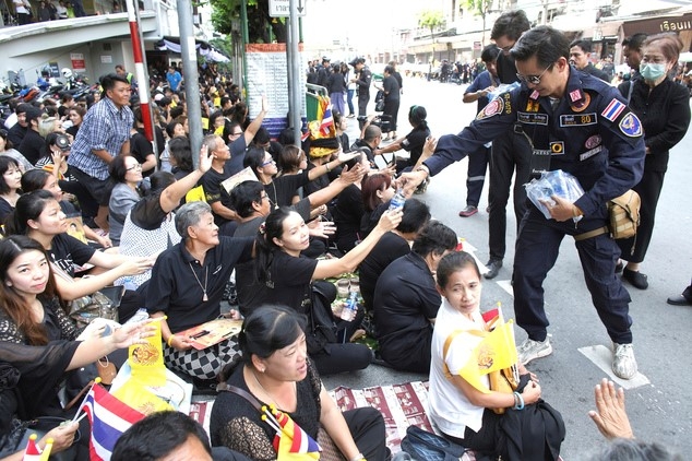 Thai Lan to chuc quoc tang dau tien trong 5 thap ky ra sao? hinh anh 2