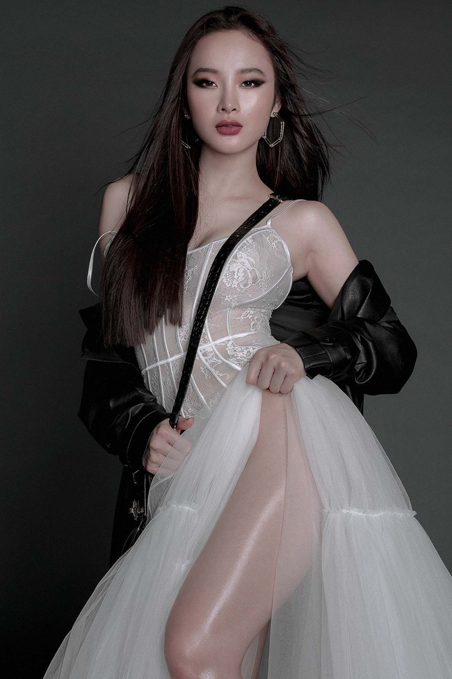 Hoa hậu Mỹ Linh hiền lành giữa dàn mỹ nhân sexy tới bến như Angela Phương Trinh, Mai Ngô, Chi Pu... - Ảnh 3. Hoa hậu Mỹ Linh hiền lành giữa dàn mỹ nhân sexy tới bến như Angela Phương Trinh, Mai Ngô, Chi Pu... - Ảnh 3.