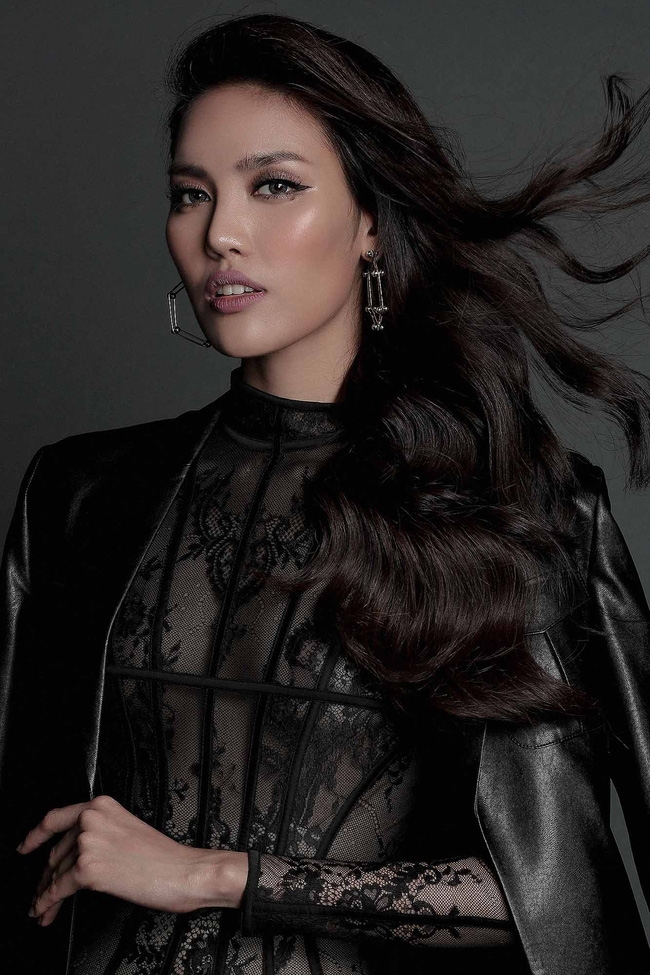 Hoa hậu Mỹ Linh hiền lành giữa dàn mỹ nhân sexy tới bến như Angela Phương Trinh, Mai Ngô, Chi Pu... - Ảnh 5. Hoa hậu Mỹ Linh hiền lành giữa dàn mỹ nhân sexy tới bến như Angela Phương Trinh, Mai Ngô, Chi Pu... - Ảnh 5.