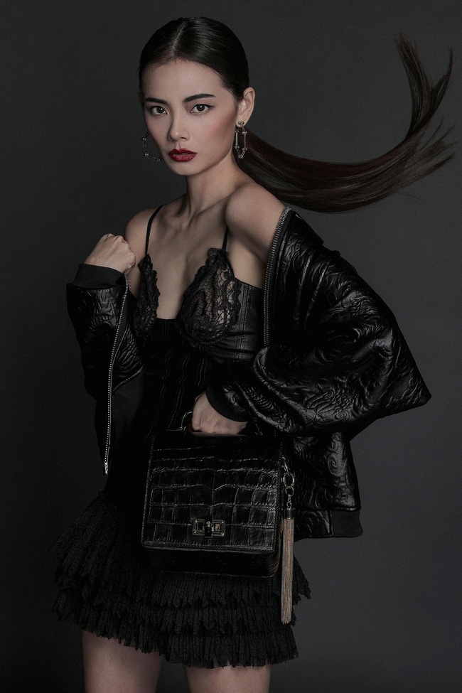 Hoa hậu Mỹ Linh hiền lành giữa dàn mỹ nhân sexy tới bến như Angela Phương Trinh, Mai Ngô, Chi Pu... - Ảnh 12. Hoa hậu Mỹ Linh hiền lành giữa dàn mỹ nhân sexy tới bến như Angela Phương Trinh, Mai Ngô, Chi Pu... - Ảnh 12.