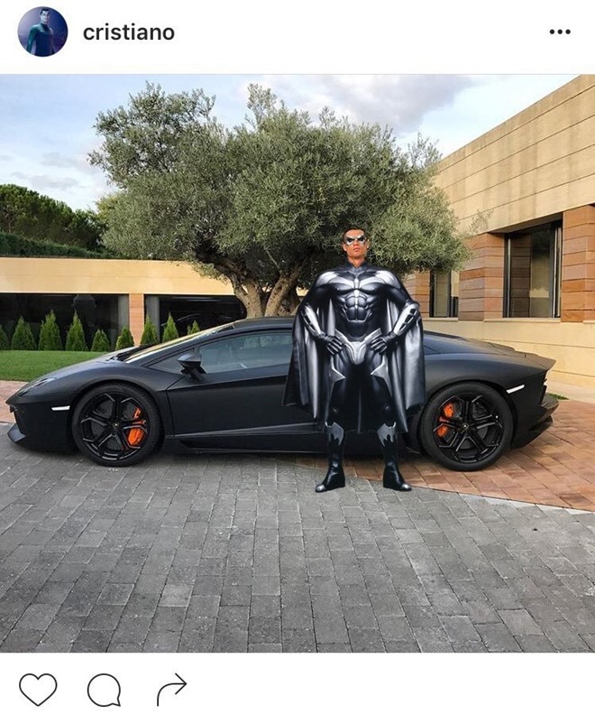 Ronaldo hoa nguoi doi, sieu xayda va tho sua xe hinh anh 3