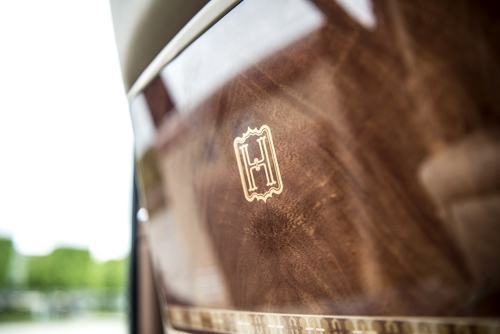 dai-gia-viet-sam-rolls-royce-phantom-hang-thua-trong-bao-thue-page-2-10