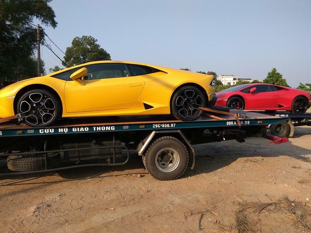 Bộ 3 siêu xe Lamborghini hơn 60 tỷ Đồng Nam tiến - Ảnh 2.