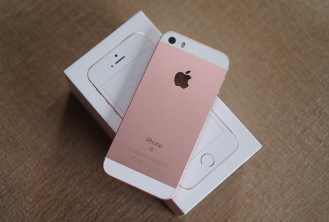 iPhone SE giam gia 2-3 trieu dong hinh anh 2