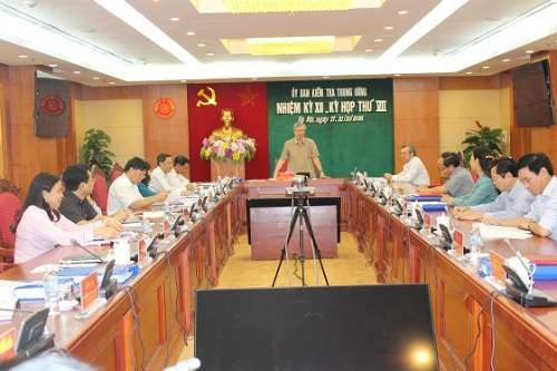 vi-sao-cuu-bo-truong-vu-huy-hoang-bi-de-nghi-canh-cao-1