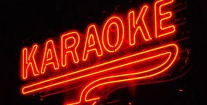 Kết quả hình ảnh cho hát karaoke quá to