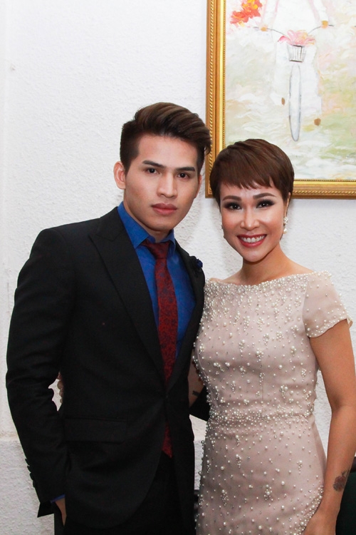 le-quyen-ban-dau-gia-trang-suc-duoc-200-trieu-lam-tu-thien-8