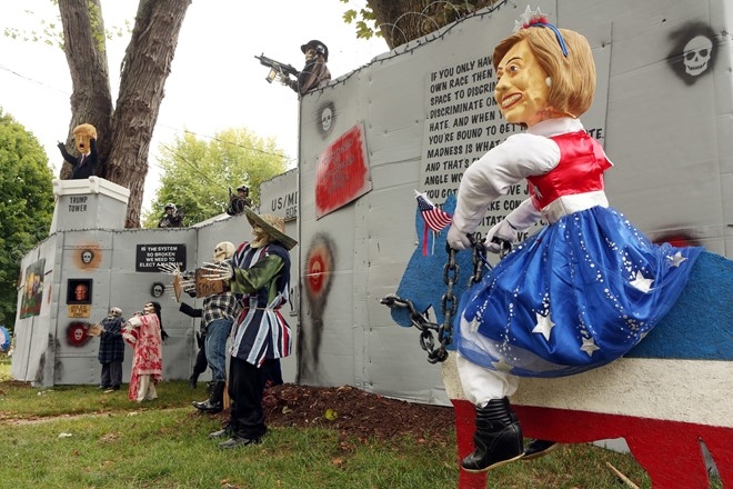 Mat na Trump - Clinton ban chay trong mua Halloween o My hinh anh 8