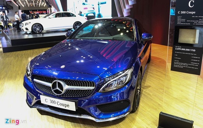 Chi tiet Mercedes C300 Coupe gia 2,7 ty dong tai VIMS hinh anh 2