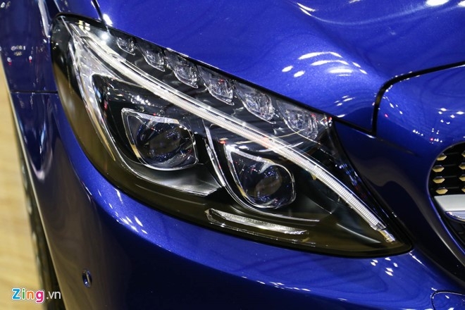 Chi tiet Mercedes C300 Coupe gia 2,7 ty dong tai VIMS hinh anh 11