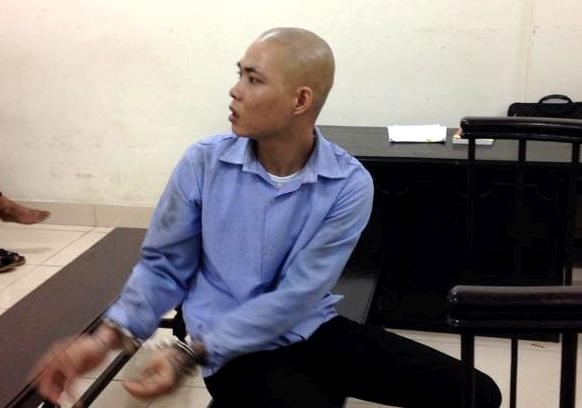 Hiep dam be gai 13 tuoi roi den nha xin loi hinh anh 1