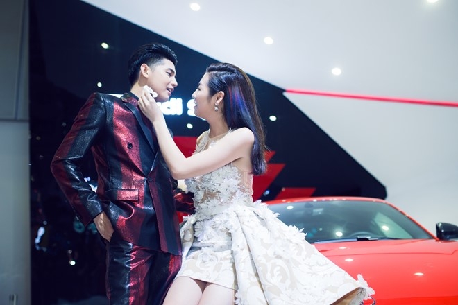 Noo Phuoc Thinh tinh tu voi A hau Tu Anh o su kien hinh anh 4