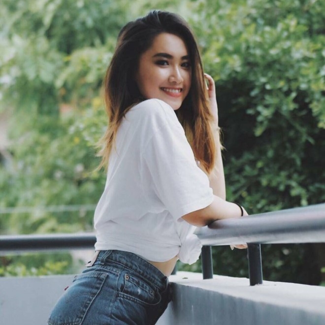 9X cover 'Phia sau mot co gai' duoc dan mang yeu thich hinh anh 1