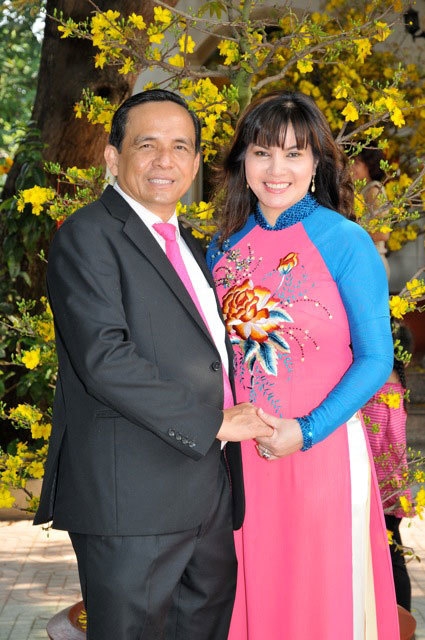 Kim Hồng kết hôn với doanh nhân Lê Hoàng Châu vào năm 2010.