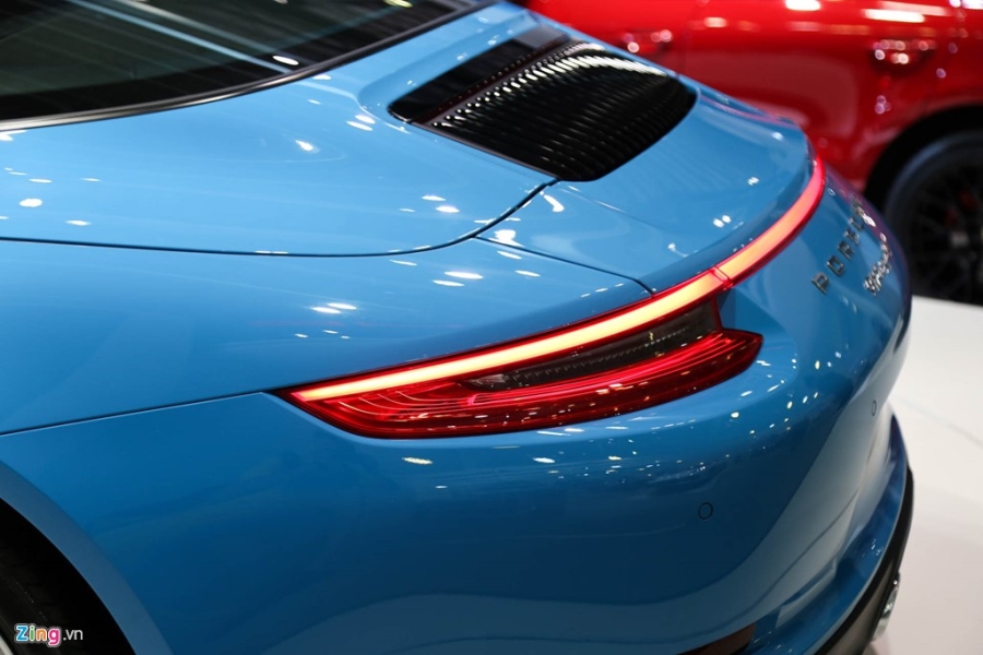 Porsche 911 dan dong 4 banh gia tren 8 ty tai Viet Nam hinh anh 8