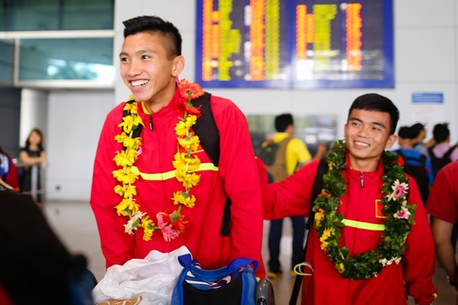 U19 Viet Nam duoc chao don nong nhiet duoi mua tam ta hinh anh 3