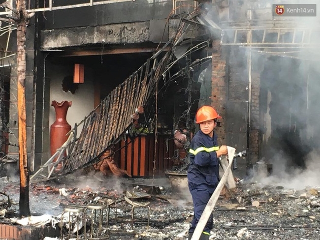 Hà Nội: Đang cháy rất lớn trên phố Trần Thái Tông - Ảnh 13.
