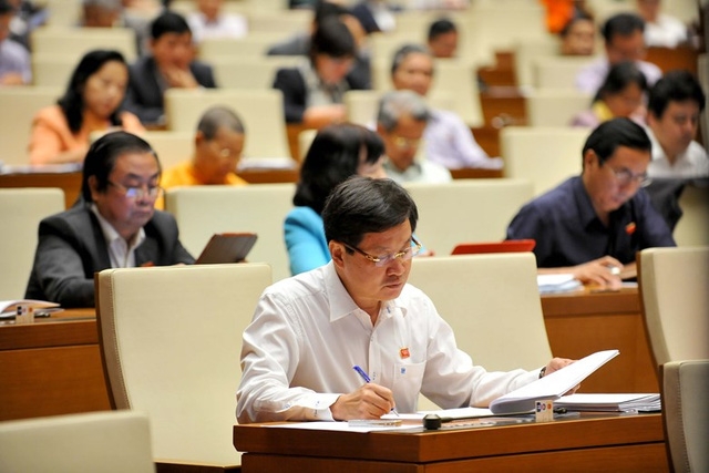 Đại biểu Quốc hội tại hội trường ngày 1/11 (ảnh: Quochoi.vn)