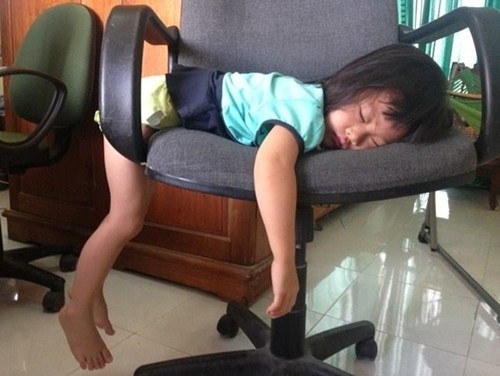 14 buc hinh chung minh me vang nha, bo viet cham con cung dam dang nhu ai - 11