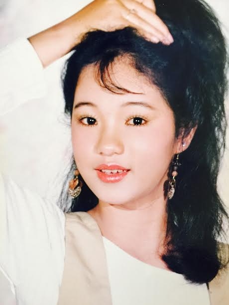  Cô sớm bén duyên với các vở hài kịch và nhận nhiều giải thưởng từ năm 2001 tới nay 