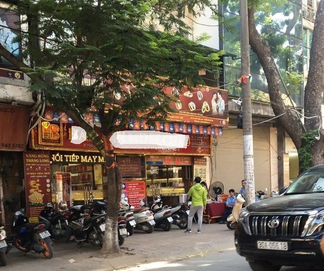  Giới chuyên gia khuyên người dân không nên đổ xô mua bán vàng theo tâm lý đám đông rút kinh nghiệm từ vụ vàng tăng do yêu tố tâm lý sau sự kiện brexit nước Anh rời EU (ảnh Thế Hưng) 