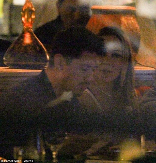 Mariah Carey hen ho bo tre sau khi huy hon ty phu hinh anh 3