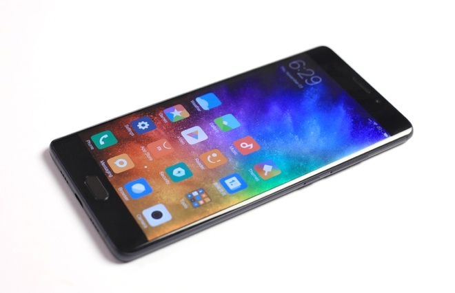 Smartphone giống Galaxy Note 7 của Xiaomi về VN