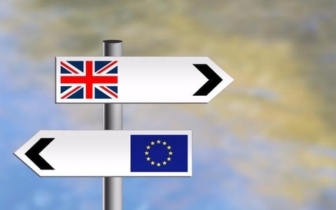 duc canh bao anh khong nen tri hoan dam phan brexit hinh 1