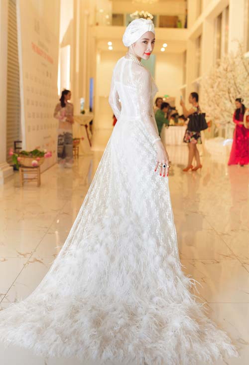 101 chieu tro hut su chu y tren tham do cua angela phuong trinh - 8