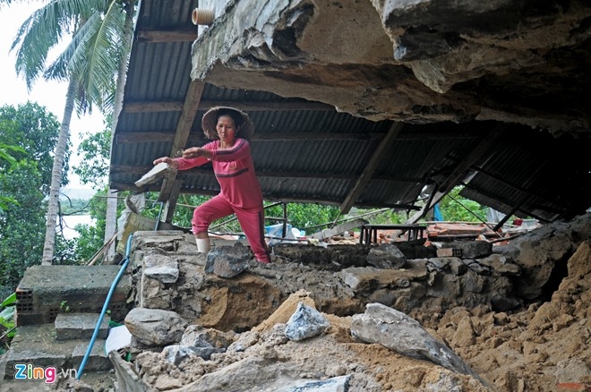 'Ho tu than' sau hang chuc met o vung ron lu Phu Yen hinh anh 10