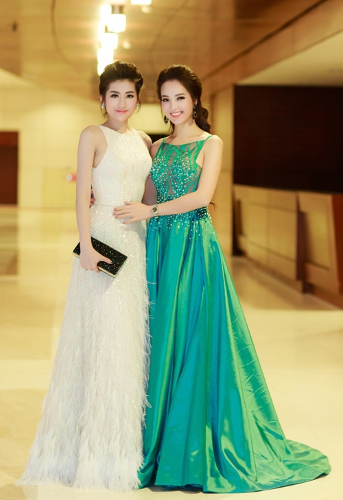 tu-anh-deo-nhan-kim-cuong-1-6-ty-du-tiec-6