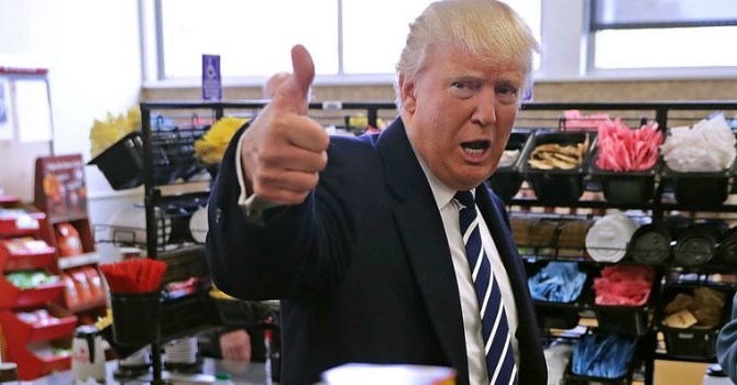 Đồng USD sẽ “chìm xuồng” nếu ông Trump đắc cử Tổng thống Mỹ?