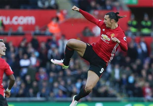 ibrahimovic-ngoai-toi-chang-ai-du-suc-ghi-ban-thu-25000-tai-ngoai-hang-anh