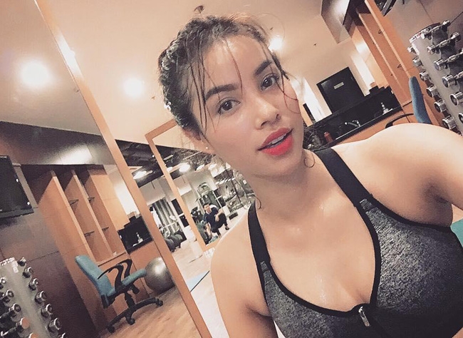 bong mat vi thay my nhan viet tap gym nhu di... boi hinh anh 21