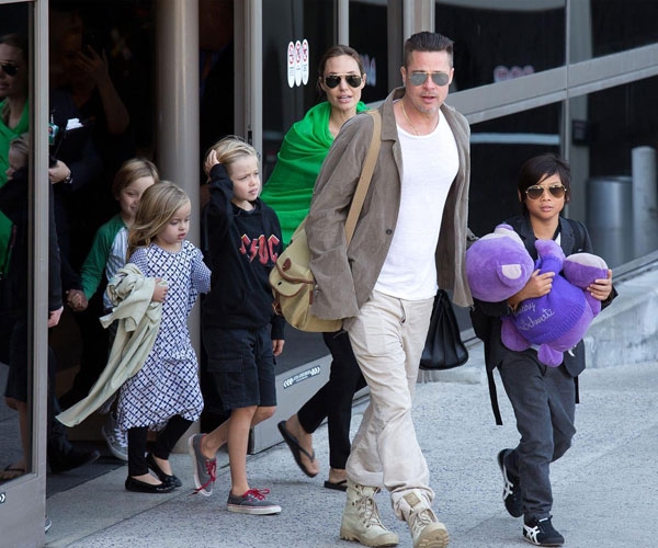 brad-pitt-da-chap-thuan-de-angelina-toan-quyen-nuoi-con-1
