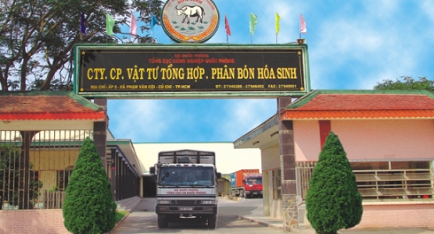 cu-truot-doc-cua-dai-gia-phan-bon-con-trau