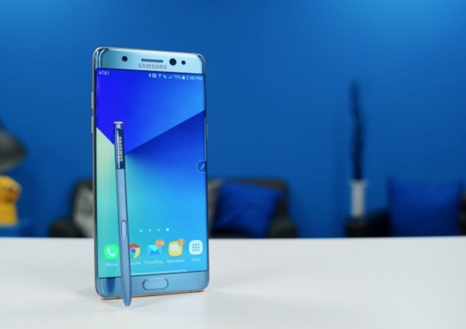 Nam buon cua Galaxy Note 7 va iPhone SE hinh anh 2