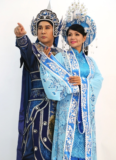 Ngọc Huyền và NSƯT Kim Tử Long (trái) trong chương trình mới.