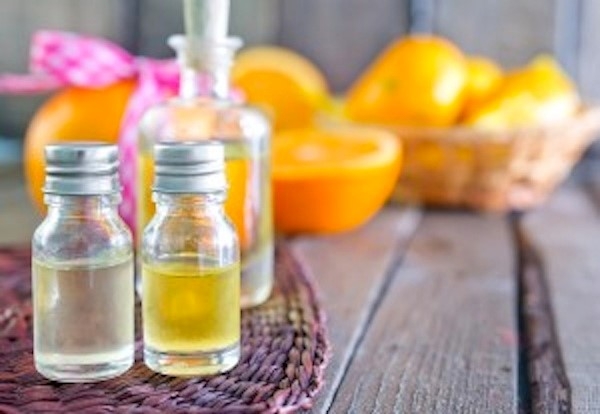 Tu vong vi tiem vitamin C hinh anh 1